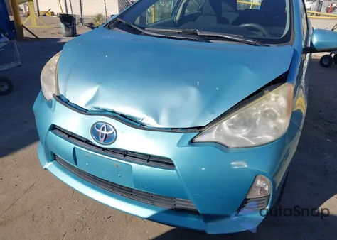 2013 Toyota Prius C Two from USA, damaged, VIN JTDKDTB3XD1033545